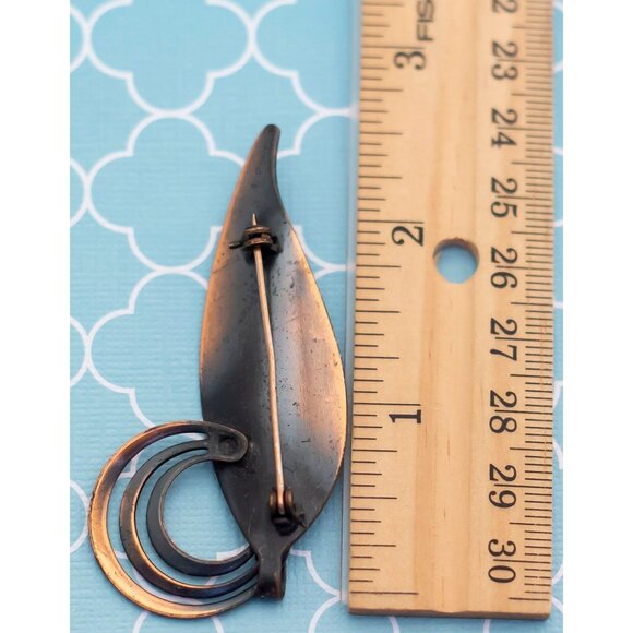 Vintage Elegant Copper Tone Leaf Brooch - R1 - Picture 2 of 2